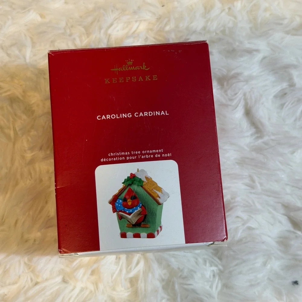 Hallmark Ornament Caroling‎ Cardinal 2020 Red Birdhouse Musical Sound Holiday